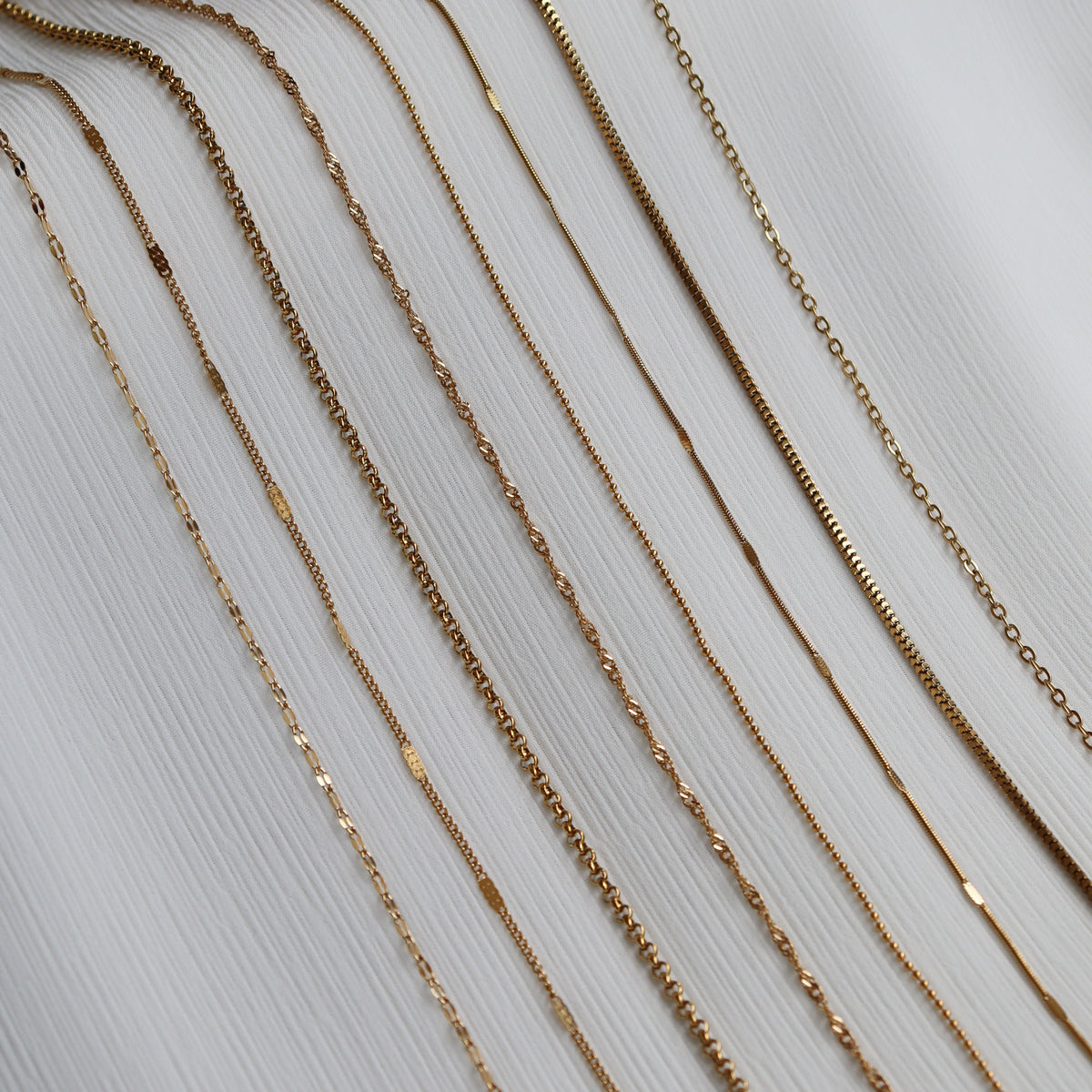 Filler chains (charm chains)