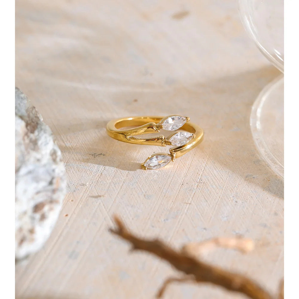Ivy Ring in gold styled
