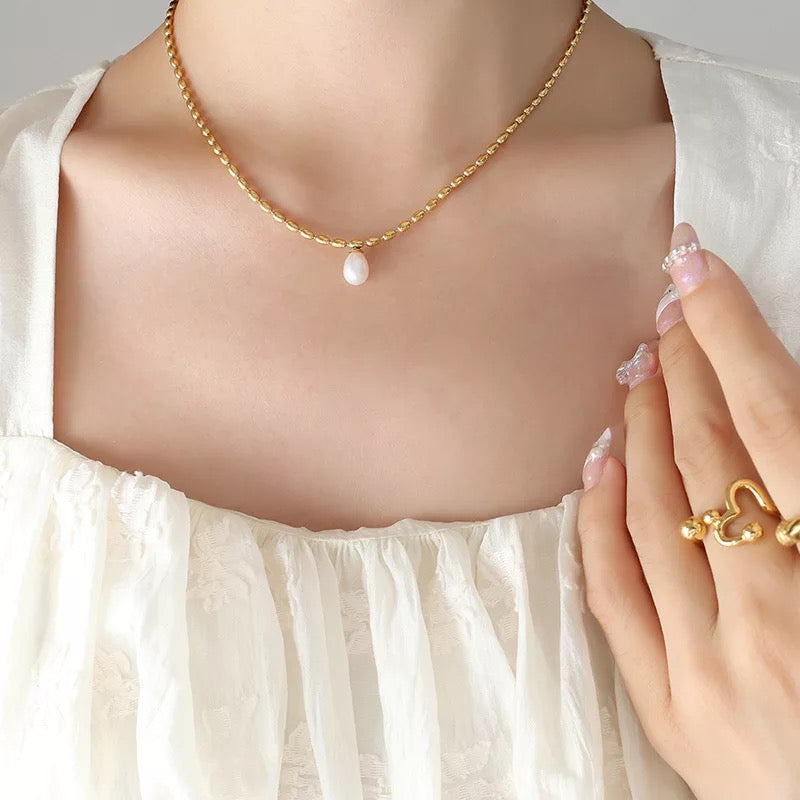 Silkworm chain