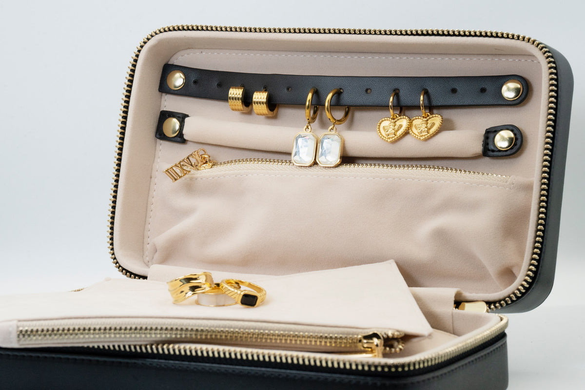 Travel box