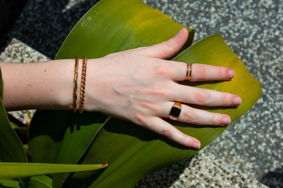 Two twist bangle