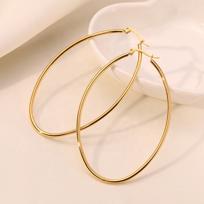 Basic oval hoops