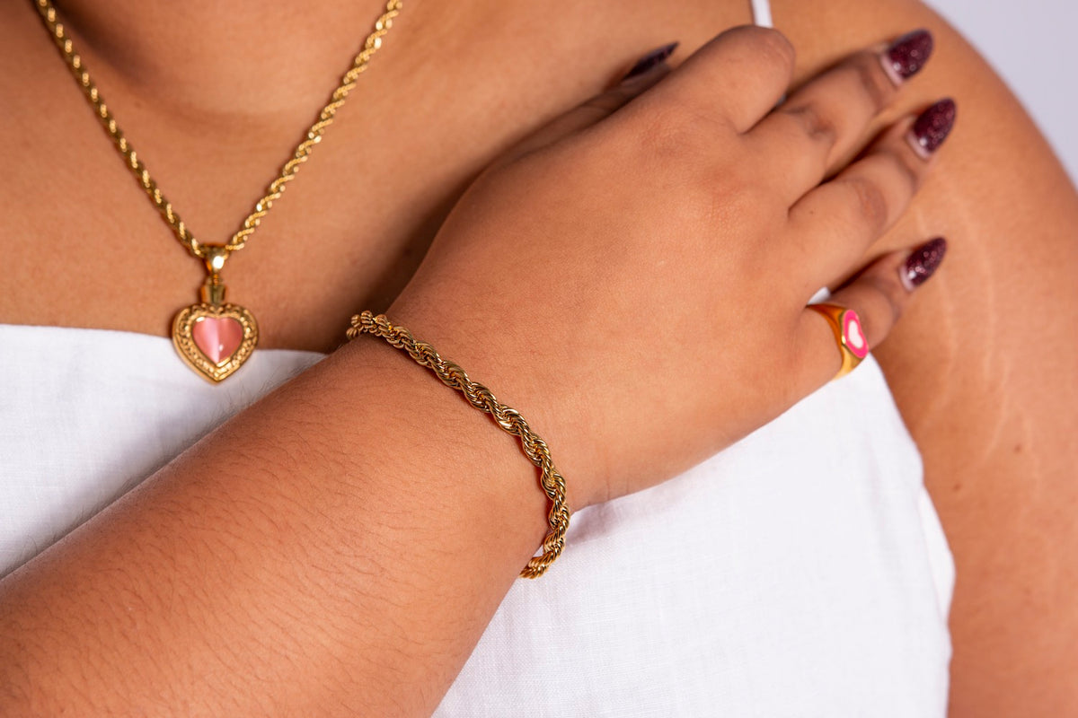 Thick rope bracelet