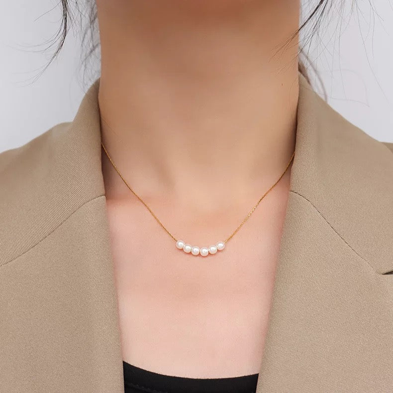 Clam pearl chain