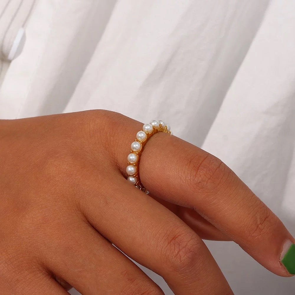 Pearl drop ring